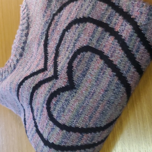 Heart sweater medium - Picture 2 of 6